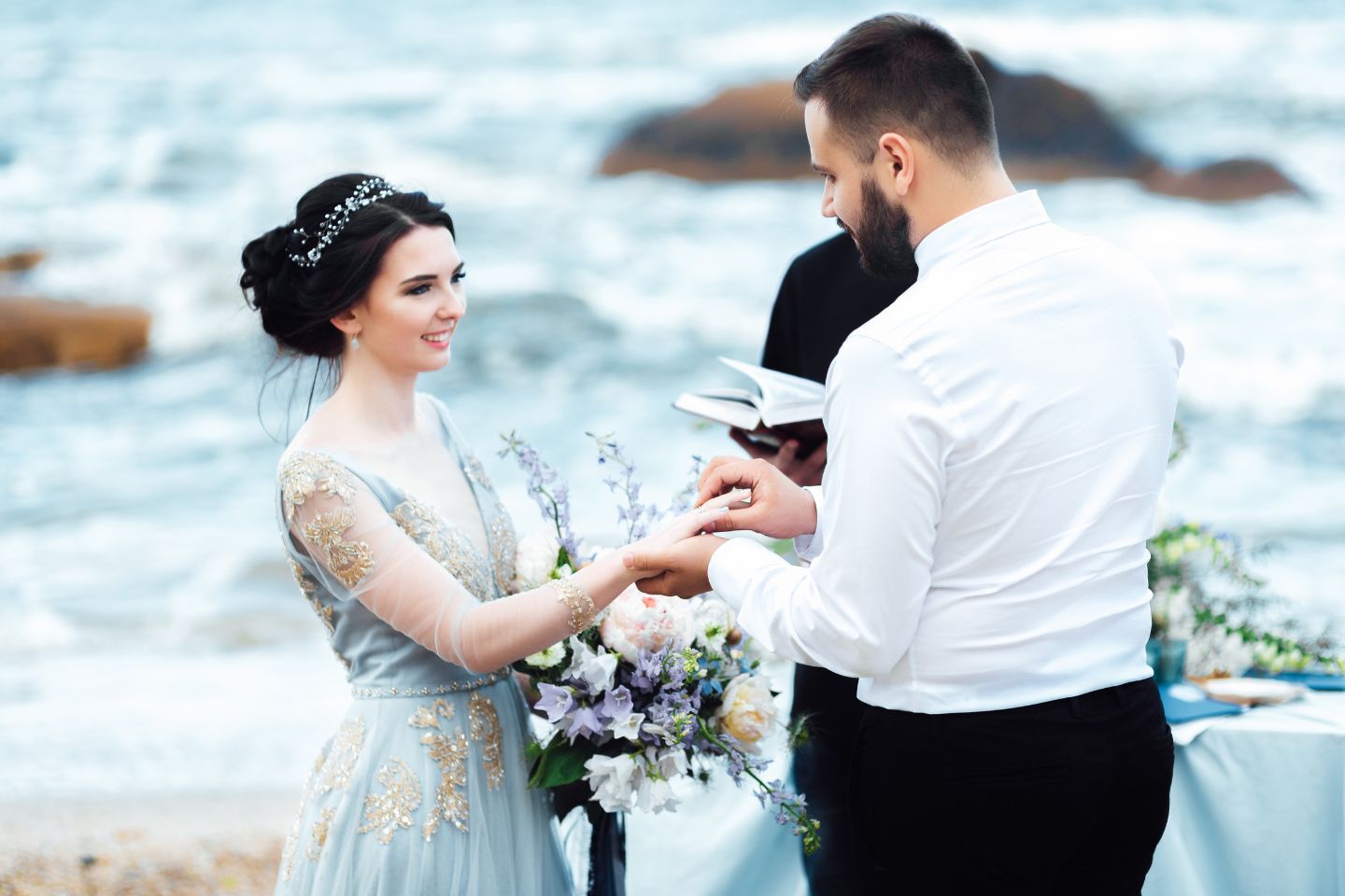 Crafting the Perfect Wedding Vows for Your Groom