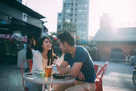 50 Fun and Exciting First Date Ideas That Aren’t Just Dinner and a