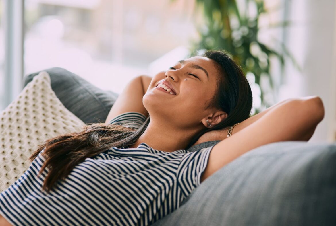 Paresthesia: What It Is, Causes, Symptoms & Treatment